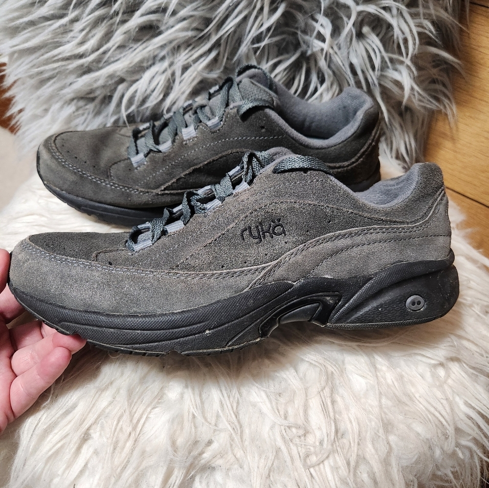 Ryka/ Gray Suede Leather Catalyst 3 Walking Shoes